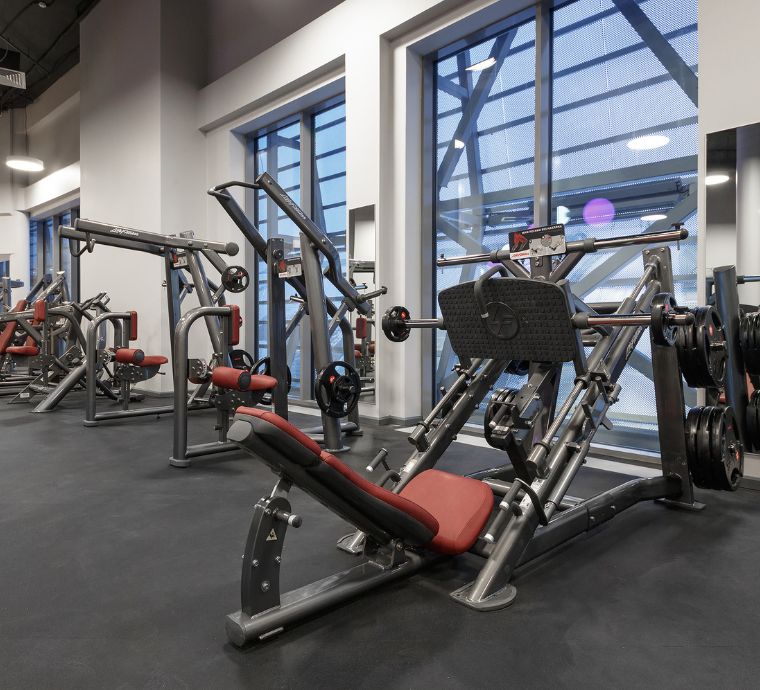 Пополнение парка тренажёров в Falcon Club Fitness